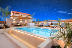 Hidden Gem Villa Private Pool & Heated Jaccuzzi